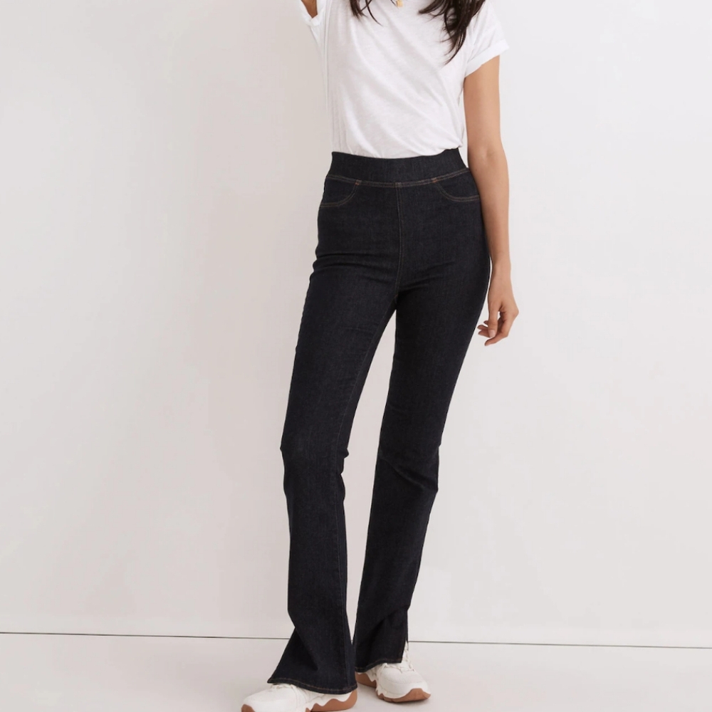 LIKE NEW Madewell Pull-On Skinny Flare Jeans in Heavenley Wash Size 27